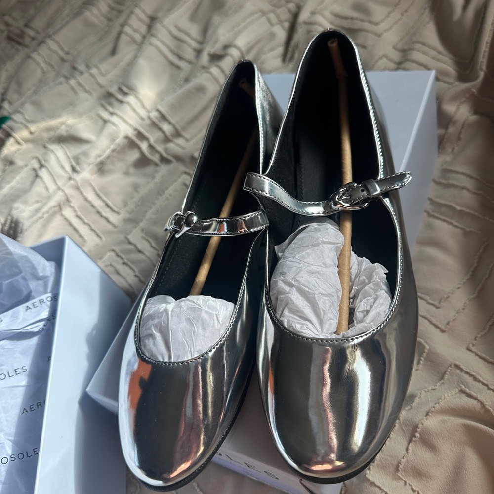 AEROSOLES Silver Mary Jane Shoes